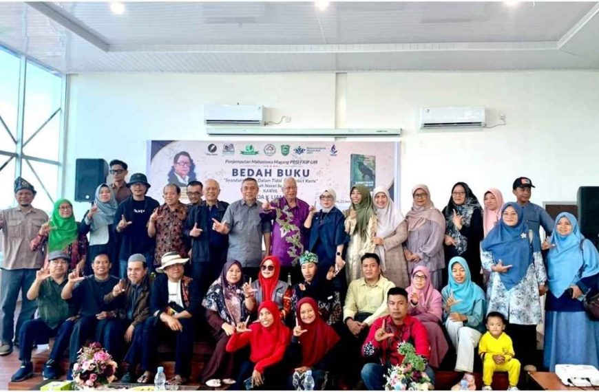 Hangat, Bedah Novel Sejarah Rida K. Liamsi di Pekanbaru