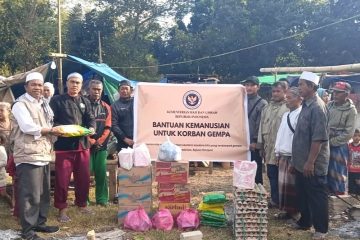 Kemenhaj Salurkan Bantuan Sosial bagi Warga Terdampak Gempa di NTT