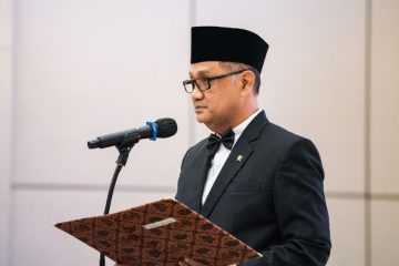 Menhaj Lantik Enam Pejabat, Tegaskan Integritas dan Percepatan Kinerja