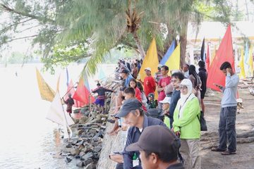 Tradisi Bahari Jadi Daya Tarik Wisata: Lebih dari 500 Peserta Ikuti Lomba Perahu Jong di Bintan