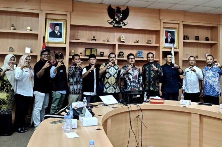 Hadiri Forum Konsultasi Publik Diskominfo Kepri, PWI Dorong Penguatan Keterbukaan Informasi
