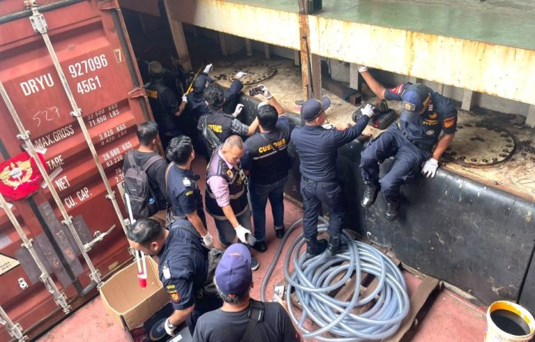 Bea Cukai Gagalkan Penyelundupan 2,6 Ton Sabu Cair dari Kapal MV Ocean Porter