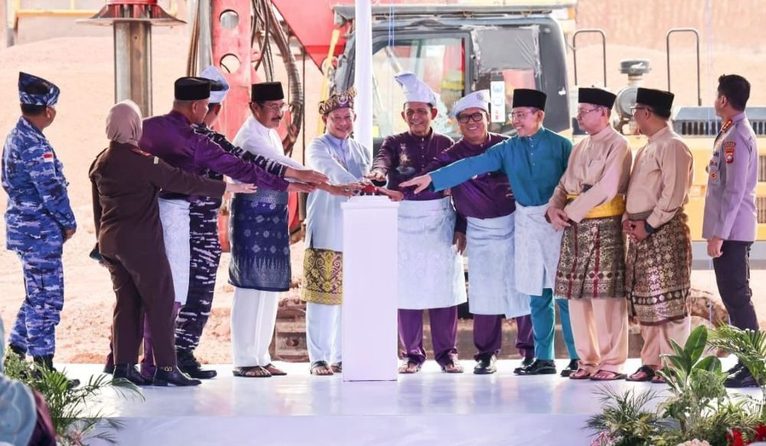 Mendagri Mulai Pembangunan Monumen Bahasa Nasional di Pulau Penyengat