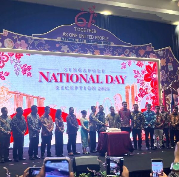 Tajuk J5NEWSROOM.COM: 61 Tahun Singapura, Lebih dari Sekadar Jiran!