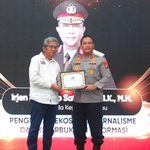 Kapolda Kepri Terima Penghargaan IJTI 2026 atas Penguatan Ekosistem Jurnalisme
