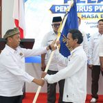 Bupati Iskandarsyah Ucapkan Selamat kepada Pengurus PWI Karimun, Pesan Tetap Suarakan Kebenaran