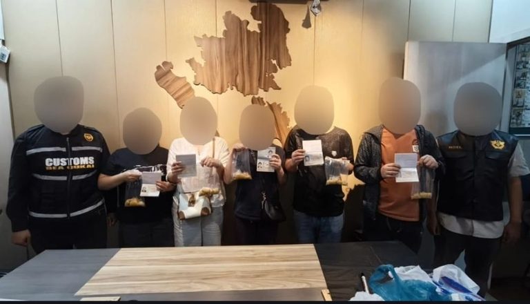 Bea Cukai Batam Gagalkan Pengiriman 11,3 Kg Bubuk Emas ke Singapura