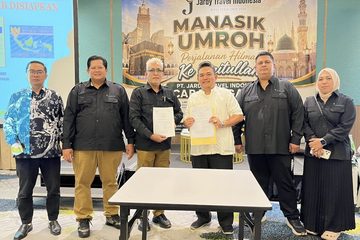 Bidik Ekosistem Umrah Terintegrasi, JARDY Travel Gandeng BPRS Harum Hikmahnugraha
