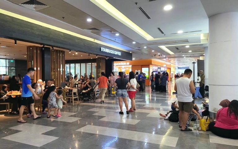 Tajuk J5NEWSROOM.COM: Ujian Warga Batam Hari Ini; Dikepung Asap, Listrik Mati, Air Mampet, Internet Ngadat!