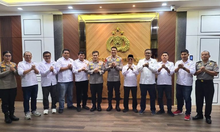 Perkuat Sinergitas, PWI Kepri Silaturahmi dengan Kapolda Kepri Irjen Suhendri