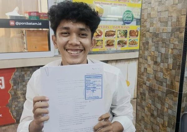 Tajuk J5NEWSROOM.COM: Di Telkom University Identitas Pelaku Perundungan Dilindungi, di ITEBA Batam Kevin Di-DO Gegara Demo?