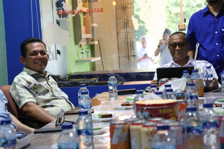 Gubernur Ansar Ahmad Silaturahmi ke Graha PWI Kepri, Gagas Eksplorasi Sejarah Pulau Penyengat