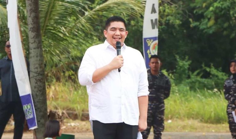 Bakti Sosial dan Penyuluhan Kesehatan Sempena HUT Ke-81 TNI, Bupati Roby Apresiasi Aksi Kepedulian Lanal Bintan
