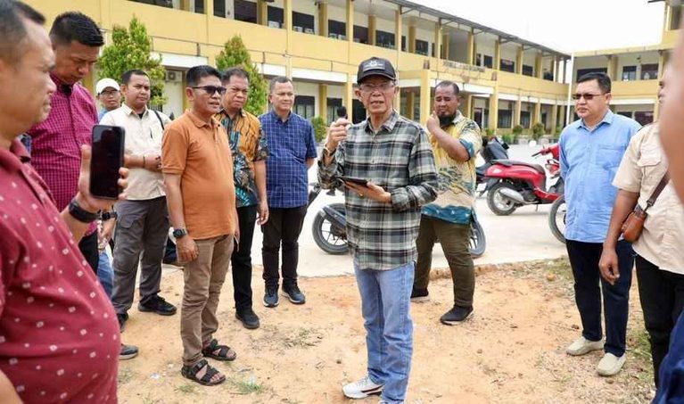 Amsakar Achmad Instruksikan Penambahan Minimal Lima Ruang Kelas Baru di SDN 013 Sekupang